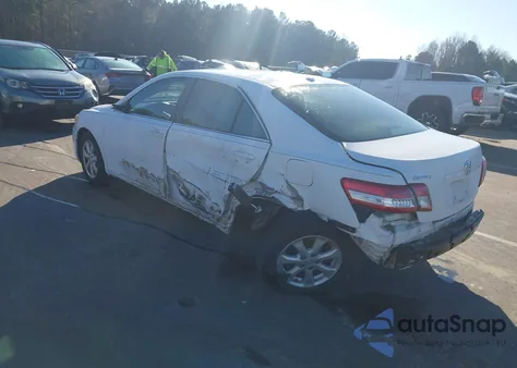 2011 Toyota Camry Le z USA, uszkodzony, nr VIN 4T1BF3EK2BU708860